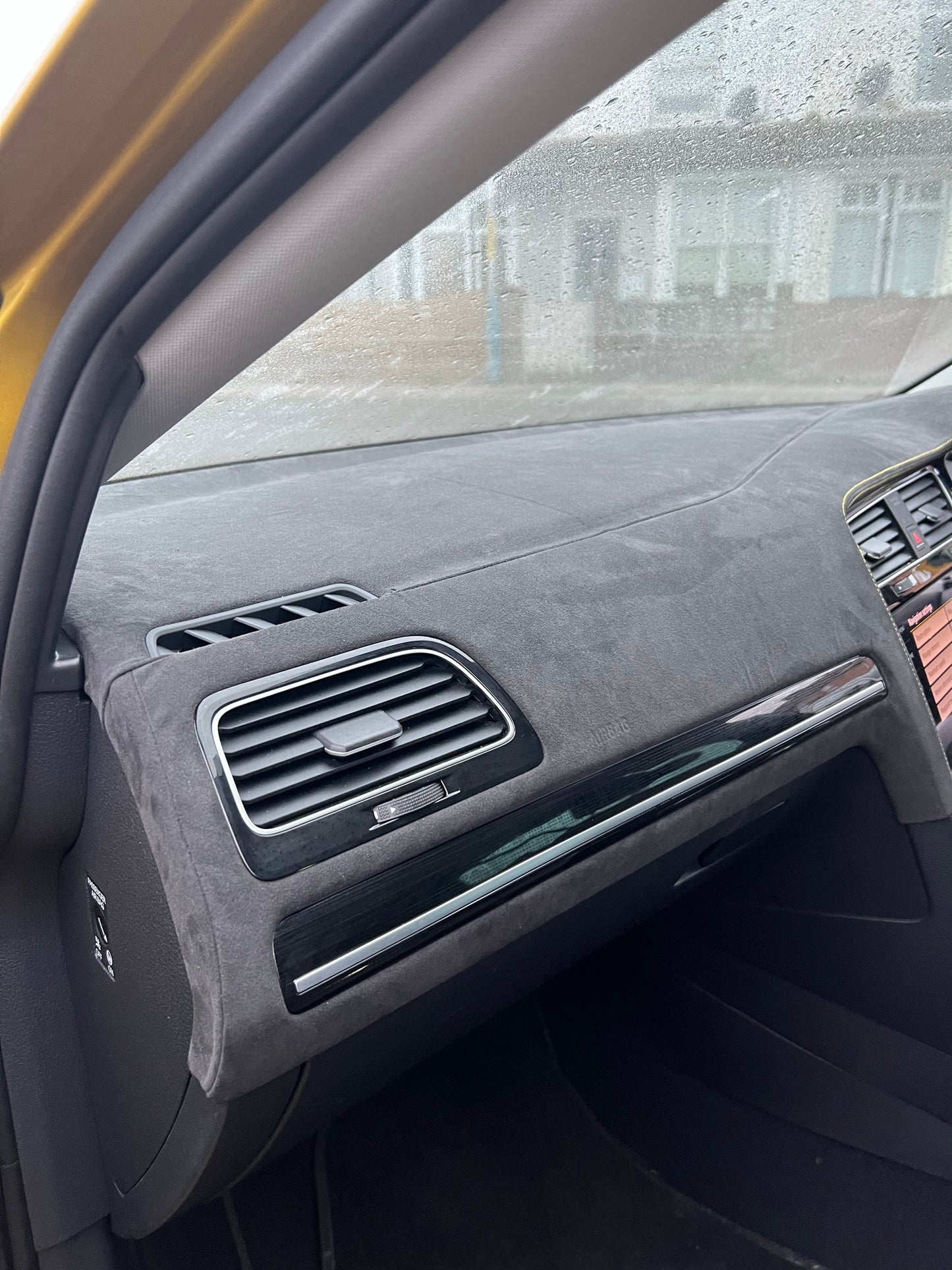 Volkswagen VW Alcantara Dashboard Restyle | WHIPWRKZ CREATE